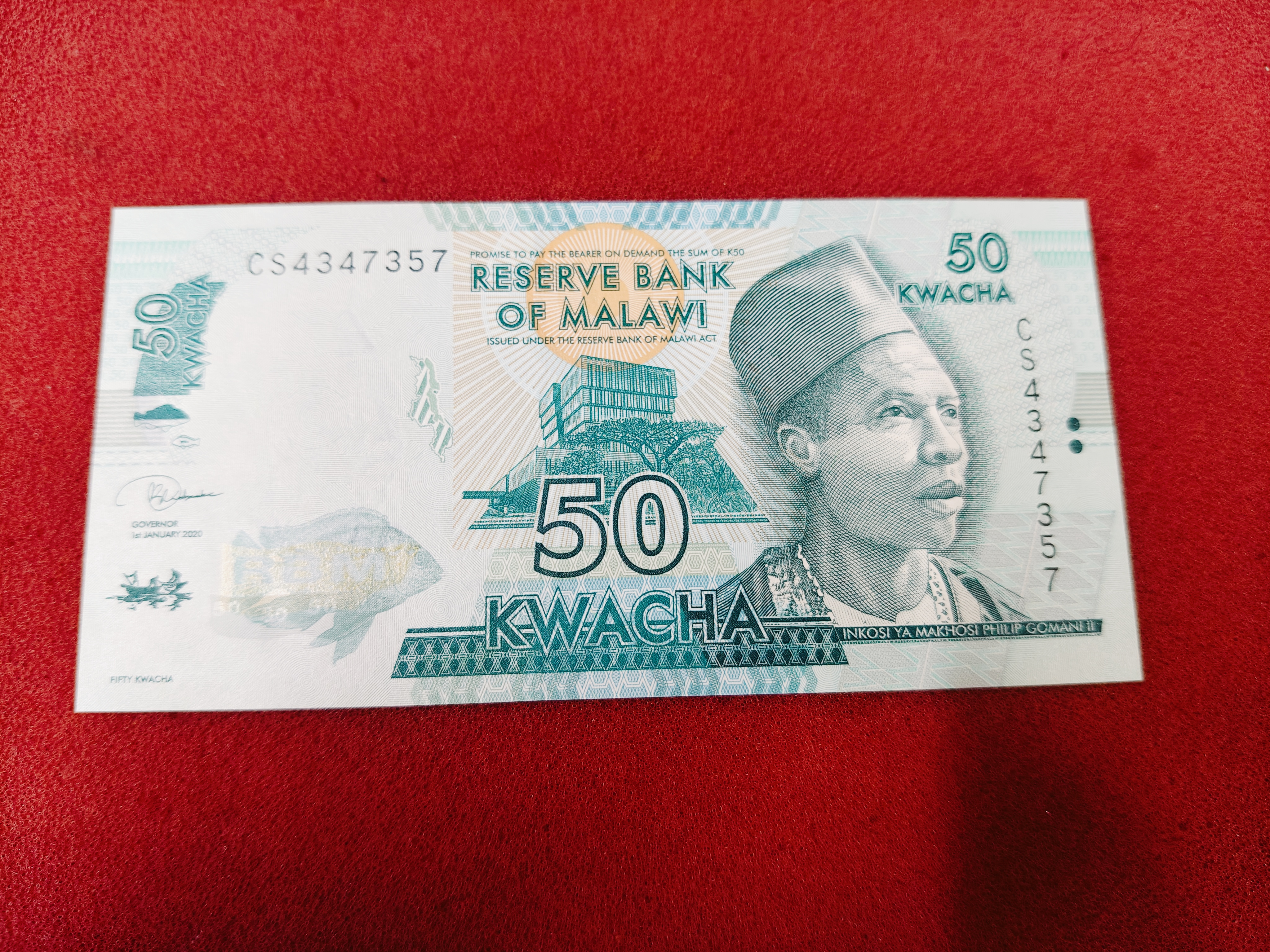 50 Kwacha of Malawi Country (AD 2020) with Elephants, tree and safari vehicle in Kasungu National Park — photo 2 of 2