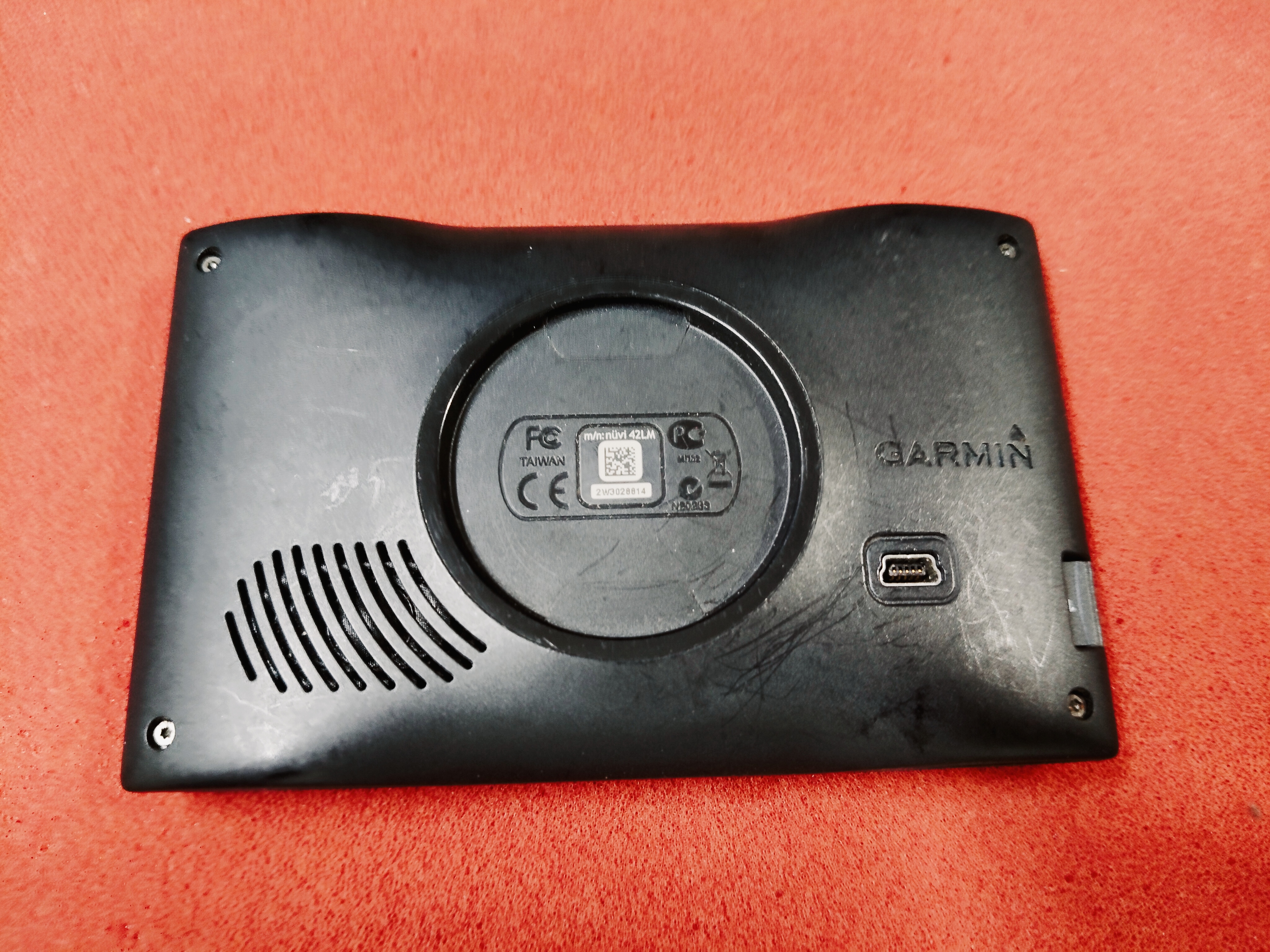 Garmin Navi 42LM GPS Navigation 5" Screen Touch Screen  — photo 2 of 2