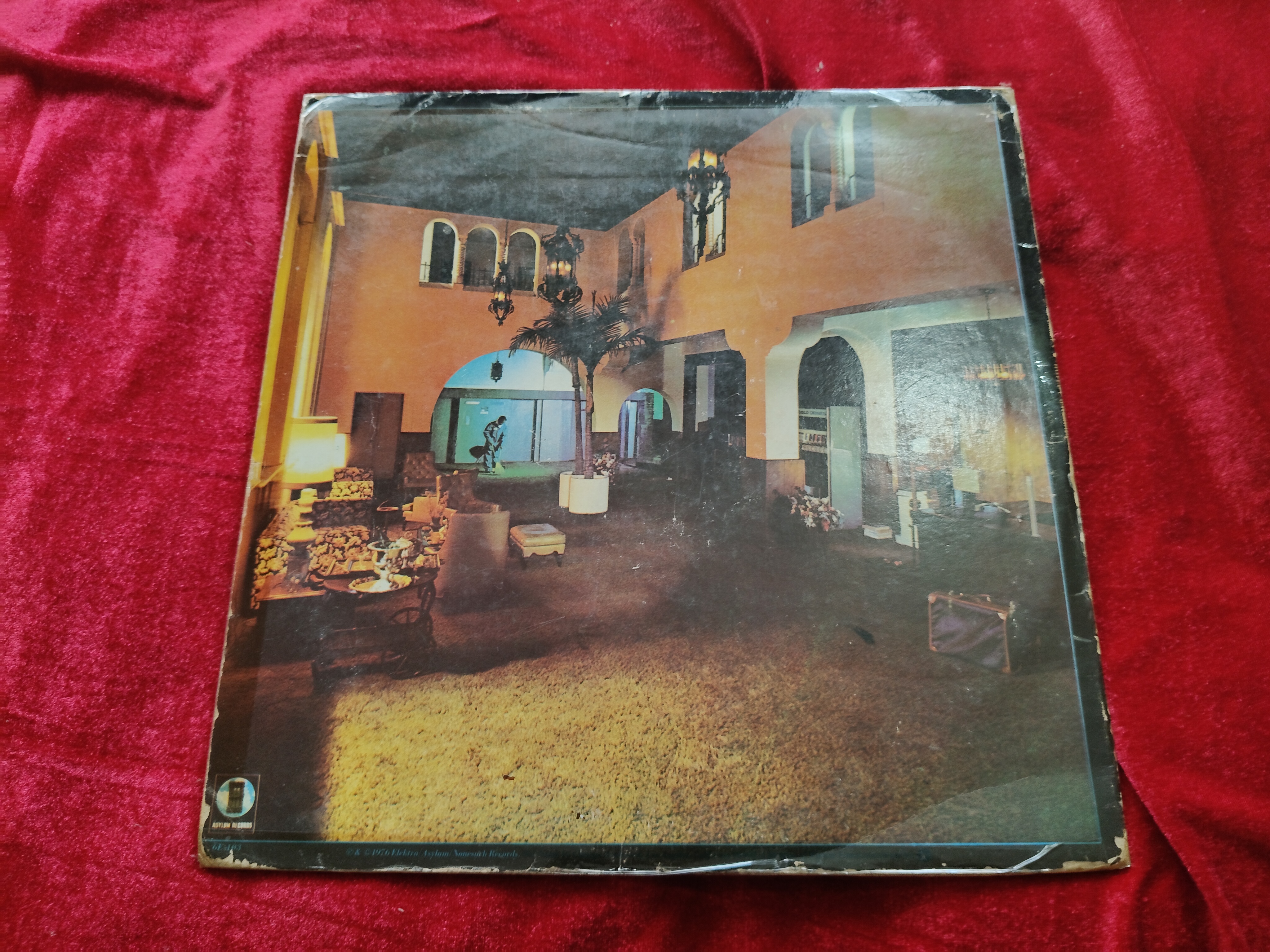 The Eagles, Hotel California Album / vinyl lp record — photo 2 of 2
