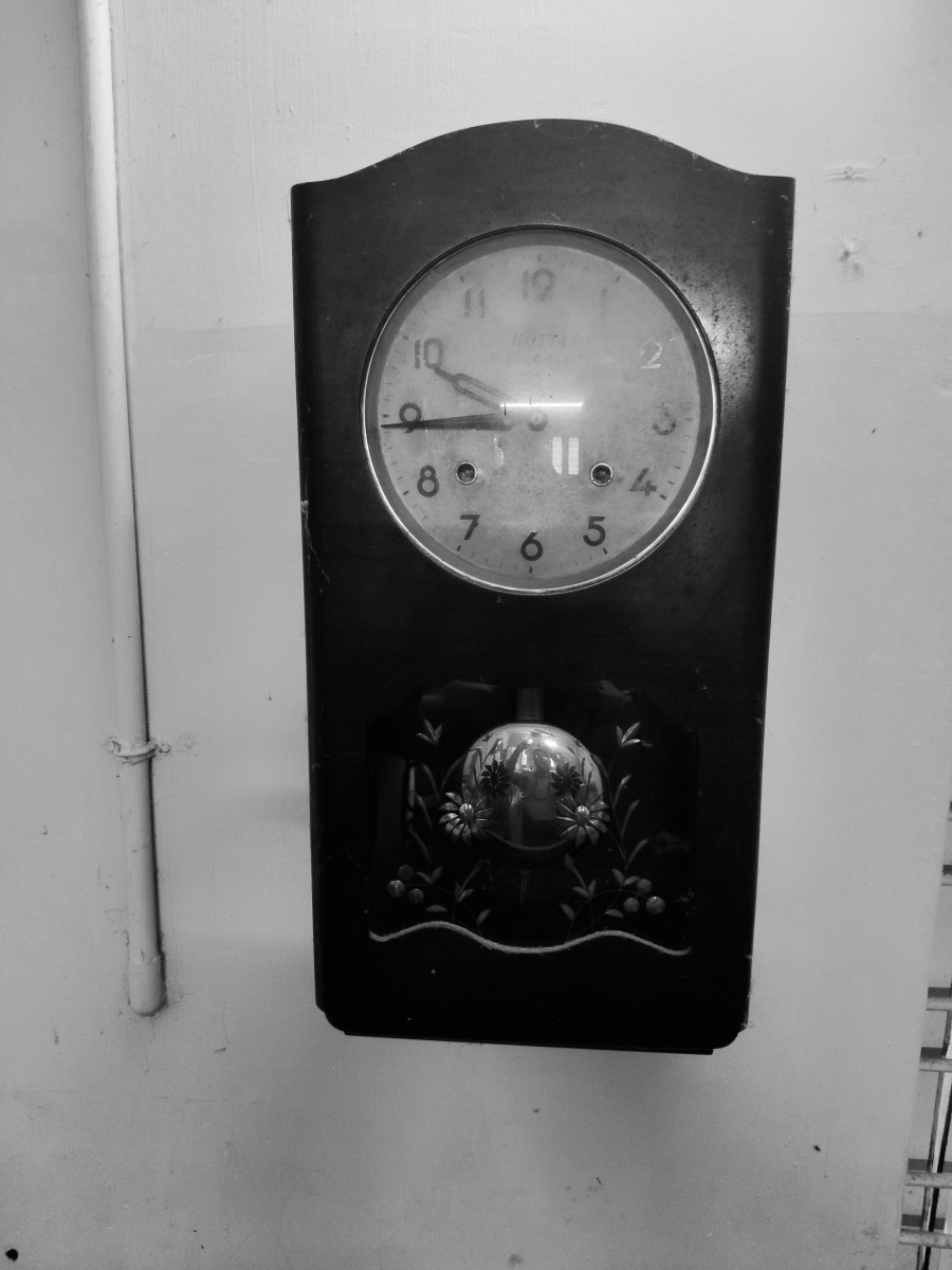 Vintage wall clock winding Hotta brand  — photo 2 of 2